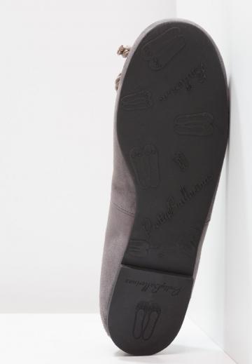 Спортивные балетки