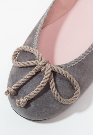 Спортивные балетки