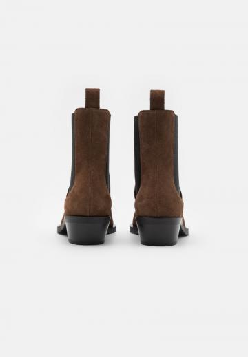 Ботинки челси