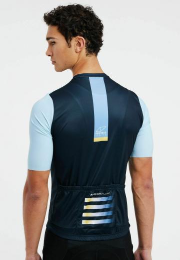 Спортивная форма