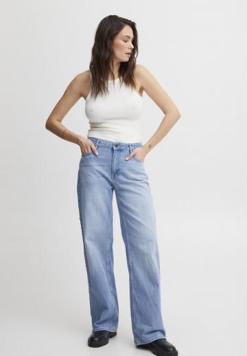 Свободные джинсы