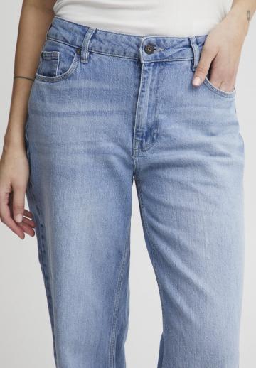 Свободные джинсы