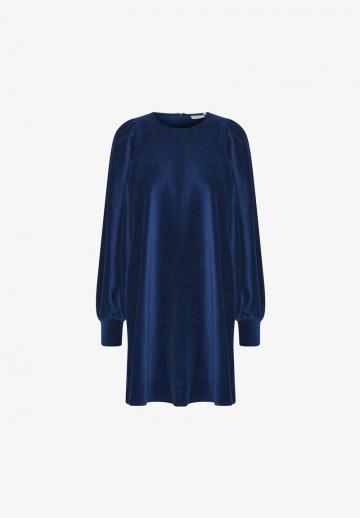 Вязаное платье