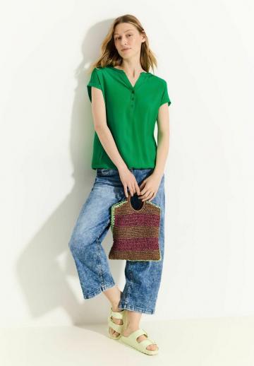 Атласная блузка