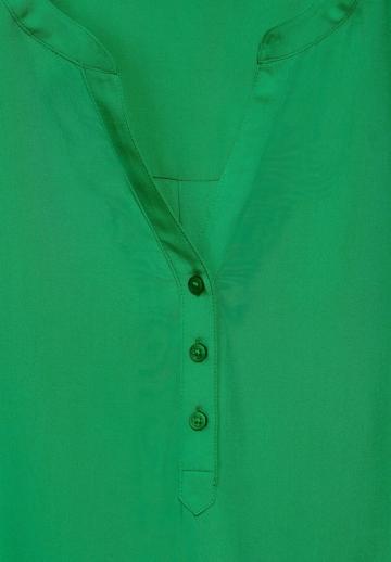 Атласная блузка