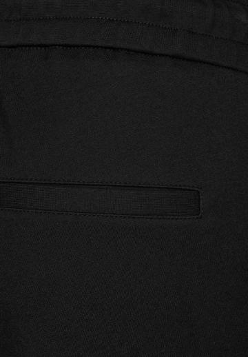 Брюки с накладными карманами