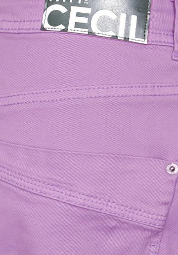 Брюки с накладными карманами