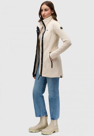 Короткое пальто