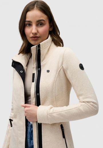 Короткое пальто