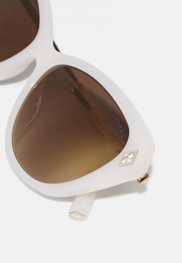 Солнечные очки