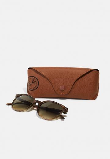 Солнечные очки