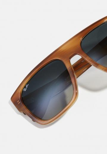 Солнечные очки