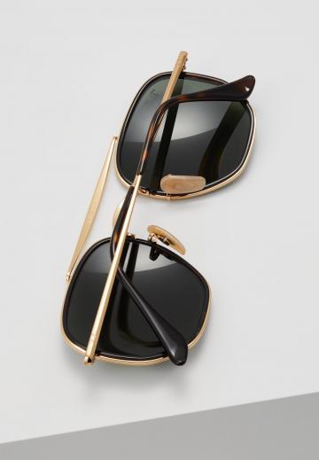 Солнечные очки