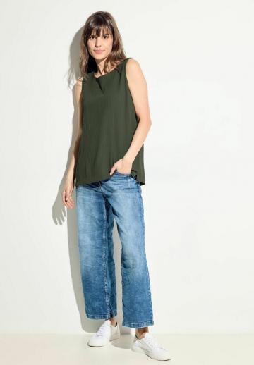 Блузка без рукавов
