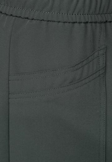 Юбка с накладными карманами