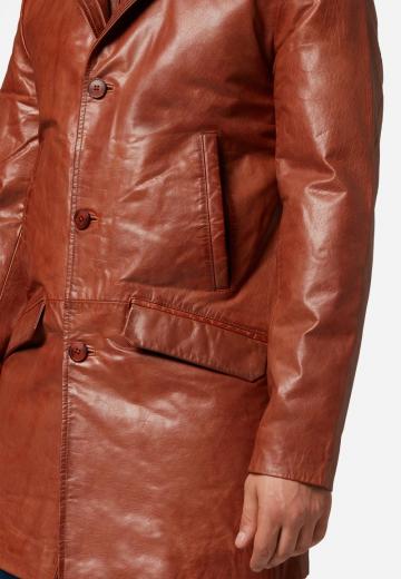 Короткое пальто