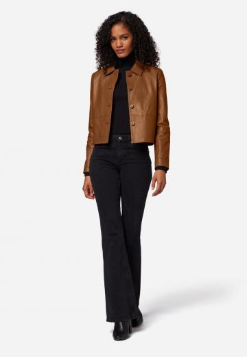 Короткая куртка