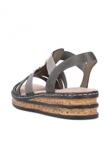 Босоножки на танкетке