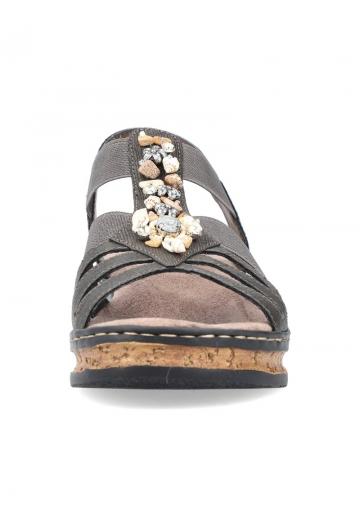 Босоножки на танкетке