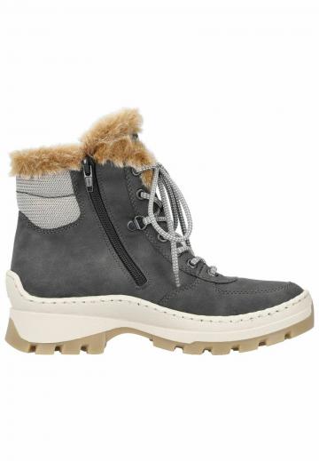 Ботинки на шнуровке