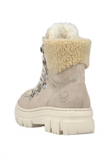 Ботинки на шнуровке