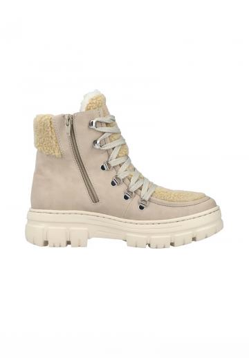 Ботинки на шнуровке