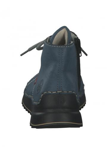 Зимние ботинки