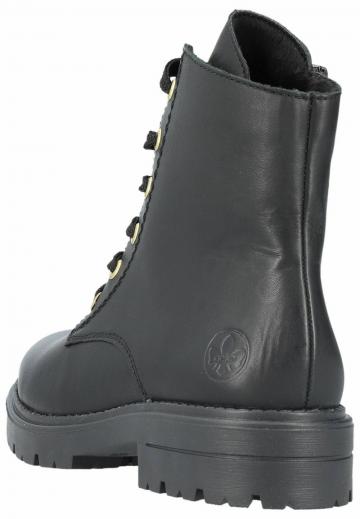 Ботинки на шнуровке