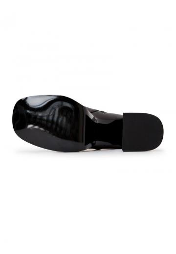 Полусапожки на высоком каблуке