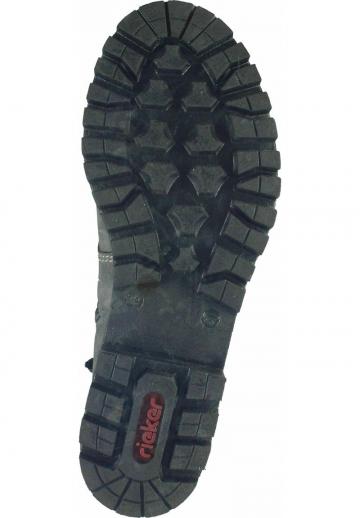 Зимние ботинки