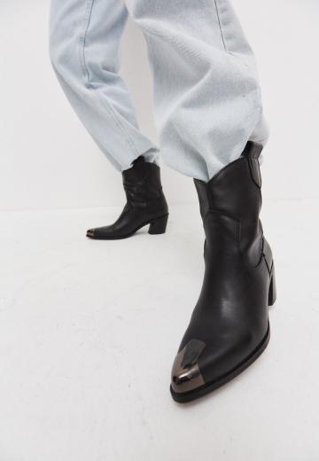 Ковбойские сапоги