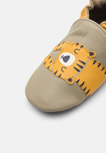 Детская обувь