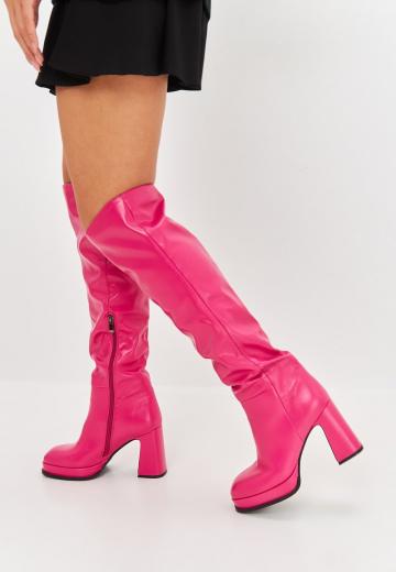 Высокие сапоги