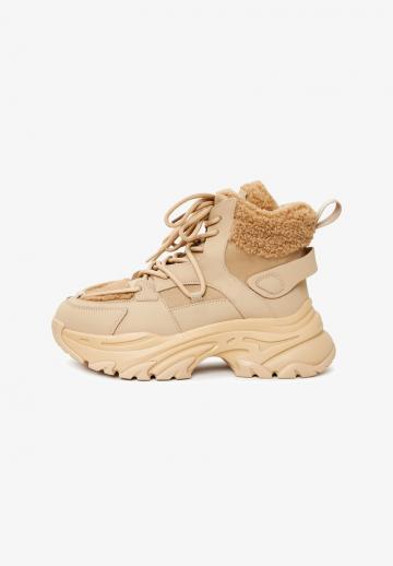 Зимние ботинки