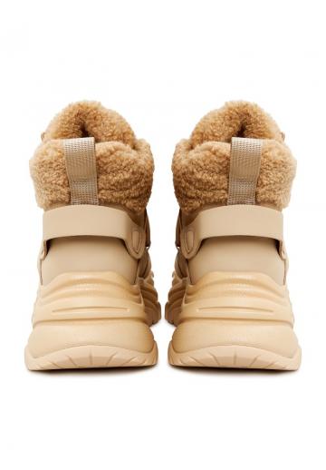 Зимние ботинки