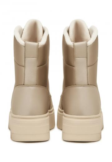 Зимние ботинки