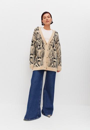 Жаккардовая вязаная кофта
