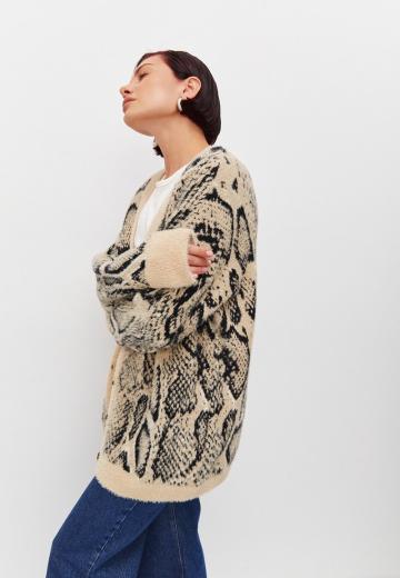 Жаккардовая вязаная кофта