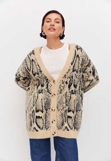 Жаккардовая вязаная кофта