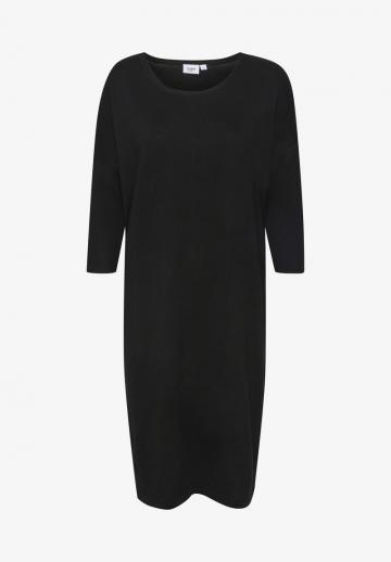 Вязаное платье