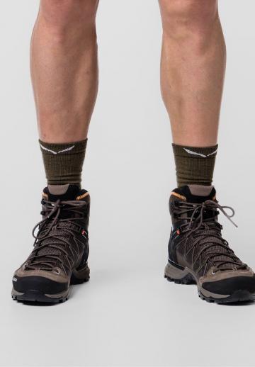 Походные ботинки