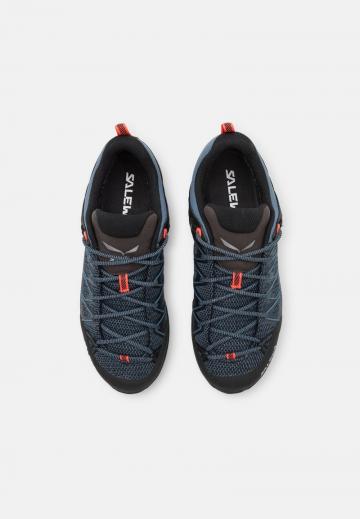 Походная обувь