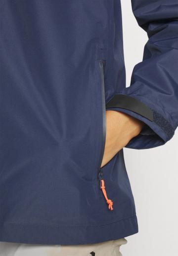 Спортивная куртка