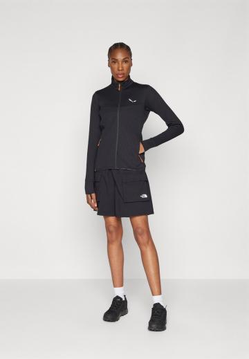 Спортивная толстовка