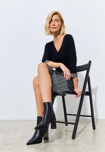 Полусапожки на высоком каблуке