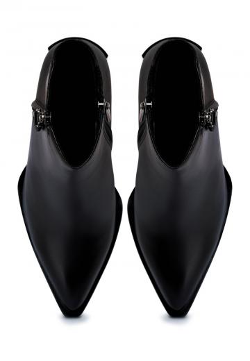 Полусапожки на высоком каблуке