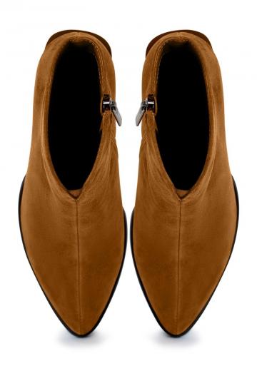 Полусапожки на высоком каблуке