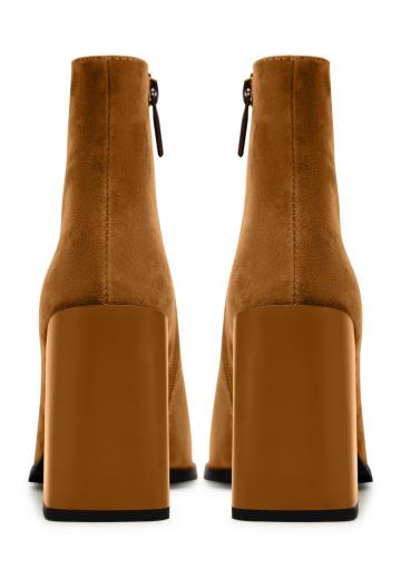 Полусапожки на высоком каблуке