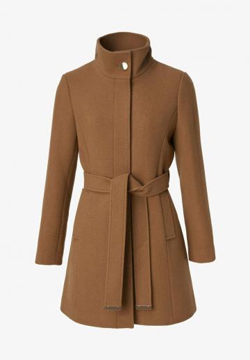 Короткое пальто