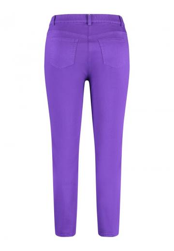 Короткие джинсы